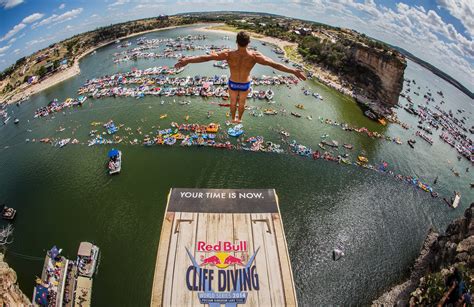 Red bull cliff diving 2020. Red Bull Cliff Diving World Series Returns to Texas on May ...