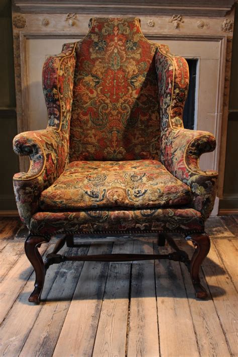 The chesterfield queen anne armchair is unique in style and design. Exceptional Queen Anne Period Armchair - Furniture
