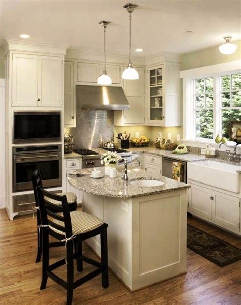 We believe it is ideal for the sink to be on the island (or one of the sinks). 17 Best ideas about Square Kitchen Layout on Pinterest ...