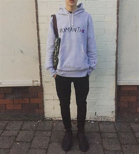 Big assortment of streetwear and hip hop clothes | more than 800.000 satisfied customers free return lowest price guarantee order now at.here you get all what a street wear heart desires. Streetwear