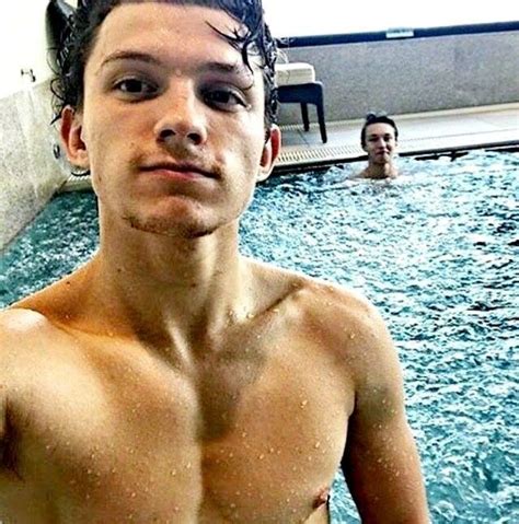 Hot Dudes Good Mood 🇺🇦 On Twitter Rt Malechritude Tom Holland