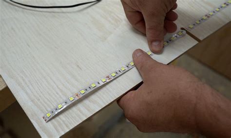 How To Make A Battery Powered Led Light Panel Ibuilditca