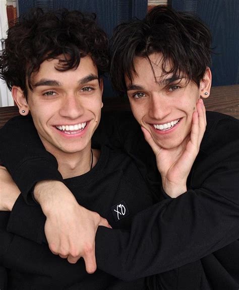 Pin By Harjeev On The Dobre Twins The Dobre Twins Lucas Dobre
