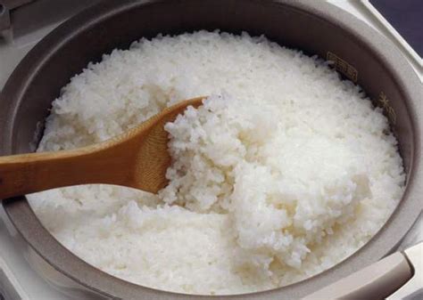 Cara praktis memasak beras ketan mudah menggunakan rice cooker. Rupanya Ramai Dah Cuba Petua Atasi Nasi Lembik Guna Roti Keping Je. Serius Menjadi! - Afdzal Adib