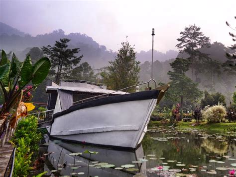 Selesai sudah 43 tempat percutian menarik di malaysia yang saya senaraikan untuk kemudahan anda. 10 Tempat Penginapan & Homestay Menarik Di Janda Baik. Tak ...