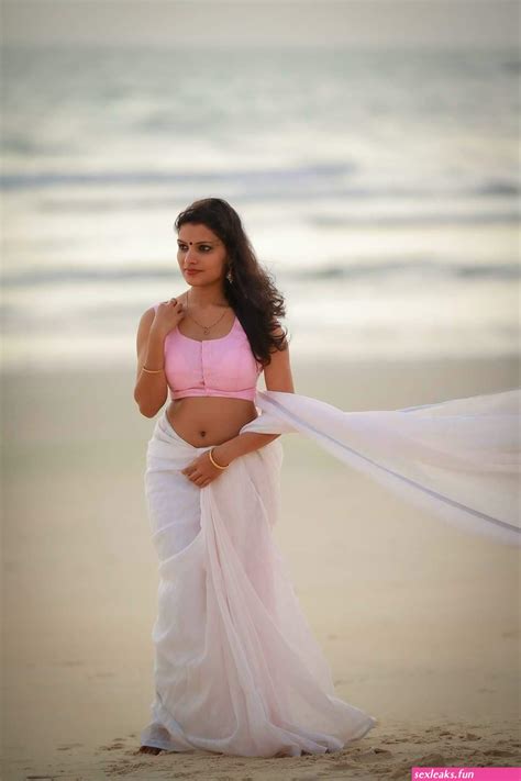 Kerala Model Resmi R Nair Nude Naked Picture Sex Leaks