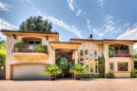 New Mom Regular Jaime Pressly Lists Villa Style Digs