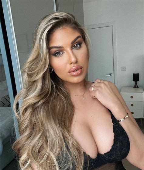 Love Islands Anna Vakili Nearly Died After Bbl Went Wrong Daily Star
