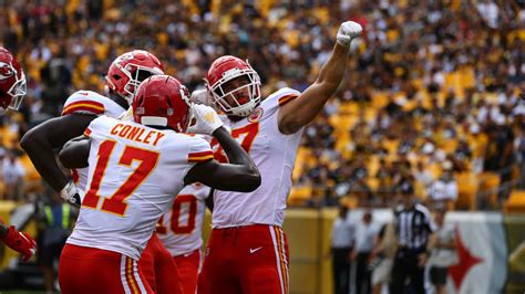 Joseph, missouri for chiefs training camp with newly acquired offensive lineman orlando brown jr. Chiefs' Receiving Corps Ranked as the Best in the League ...