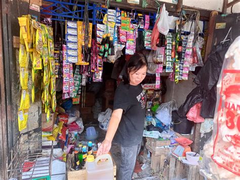 Pedagang Pasar Tradisional Gigit Jari Pembeli Banyak Ke Minimarket
