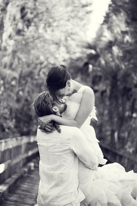 10 unique wedding photo poses and ideas for your big day wedding photography styles wedding