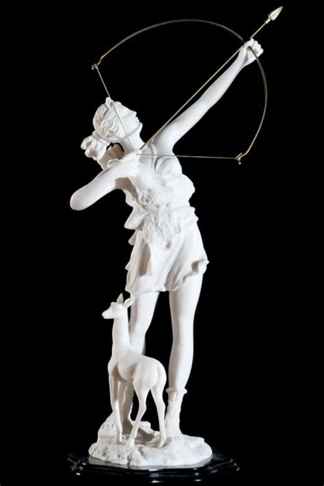 Artemis Goddess Of The Hunt Artemis Goddess Greek Gods And