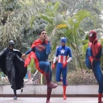 Top Imagen Batman Bailando Abzlocal Mx