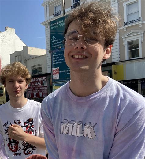 Wilbur And Tommy In 2021 British Boys Pretty Boy Swag Dream Team