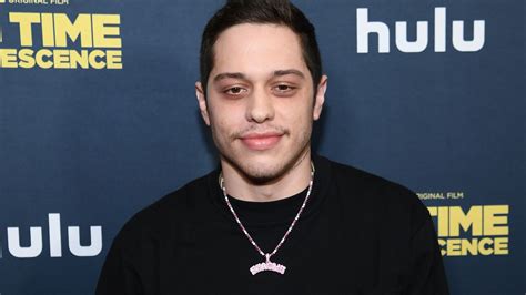 Peter michael davidson (born november 16, 1993) is an american comedian, actor, writer and producer. Suizid-Post von 2018: So schlimm stand es um Pete Davidson ...