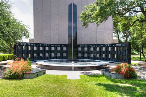 1703652016 Texas Peace Officers Memorial Monument Flickr