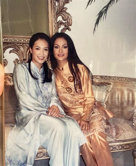 Tunku tan sri dato' seri mohamad bin tunku burhanuddin. Permata Dunia Penyiaran, Throwback Foto Normala Samsudin ...