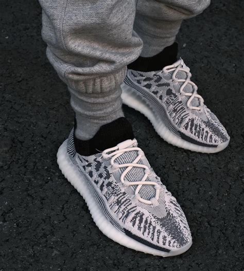 Adidas Yeezy Boost 350 V2 Cmpct Panda Release Date Where To Buy