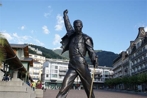 Volume 42, kensington square to earl's court: Monument of FREDDIE MERCURY in Montreux, Switzerland. www ...