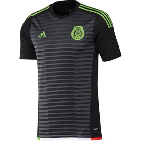 El sitio que se especializa en uniformes, footyheadlines.com filtró la que. Jersey Local Selección Mexicana de Fútbol | Seleccion ...