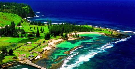 Norfuk ailen) is a small inhabited island in the pacific ocean located between australia, new zealand and new caledonia, and along with two neighboring islands, forms one of australia's external territories. 8 Days Norfolk Island Indulgence 2020 | Australian Coach ...