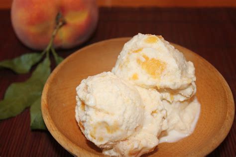 Savory Moments Peach Nutmeg Frozen Yogurt