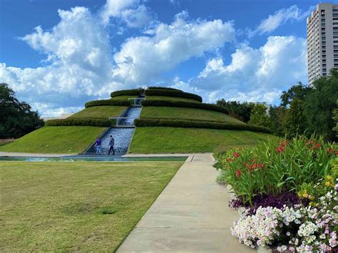 Scenic Parks In Houston Perfect For Picnics And Relaxing