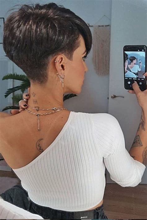 45 Best Undercut Pixie Haircuts For Cool Women To Try 2021 Thick