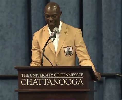 Watch Terrell Owens Hof Speech Where He Fairly Criticizes Media Who