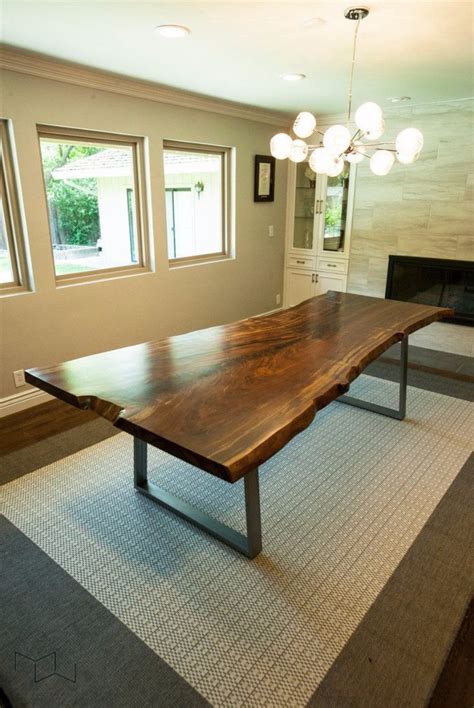 I've got you covered with the free plans! 10 Rustic Dining Tables That Can Fit A Luxurious Modern Design