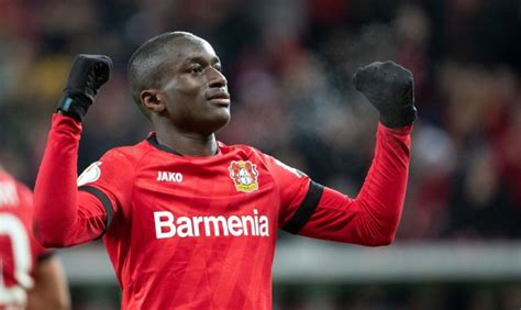Moussa diaby, 22, aus frankreich bayer 04 leverkusen, seit 2019 linksaußen marktwert: Bayer Leverkusen : Moussa Diaby dévoile les mesures ...