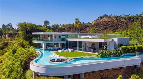 Opulent Modern Home Boasts Jaw Dropping Views Over Los Angeles