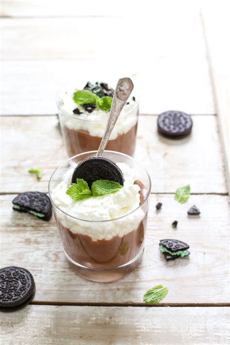 In a medium bowl, let the melted dark chocolate chips cool to room temperature, then use a spatula to gently fold in whipped cream. Chocolate Mousse with Peppermint Whipped Cream