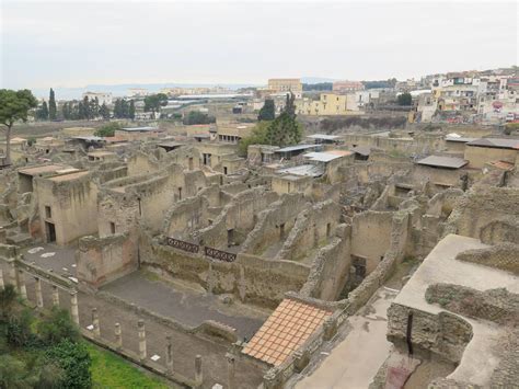 Scavi di Ercolano | Pompeii and herculaneum, Herculaneum, Pompeii