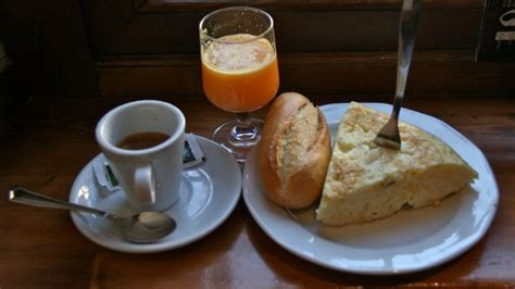 What Is A Typical Spanish Breakfast What Food Do They Eat In Spain
