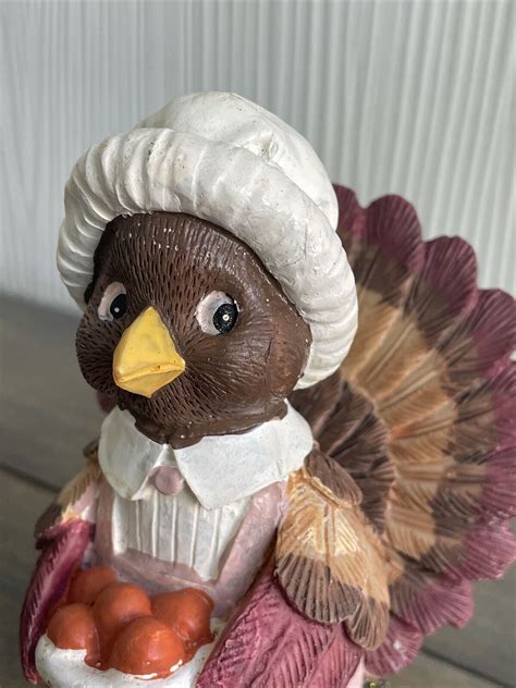 Two Pair Of Thanksgiving Turkey Festive Holiday Pilgrim Figurines B6