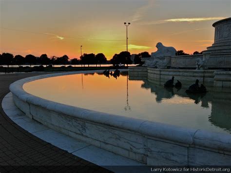 The james scott memorial fountain is located at the west end of belle isle park, which is situated in the narrows of the detroit river, midway between the united states and canada. James Scott Memorial Fountain - Photos gallery — Historic ...