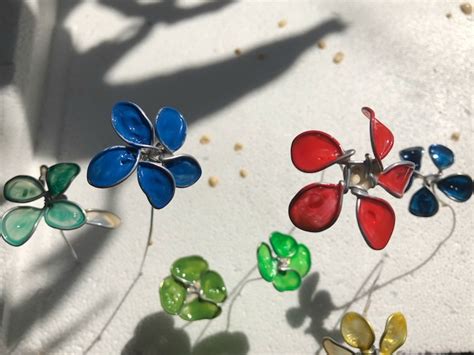 How To Make Painted Wire And Glue Flowers Thriftyfun