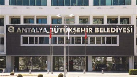 Chp Antalya Belediyesi 100 Işçiyi Kovdu