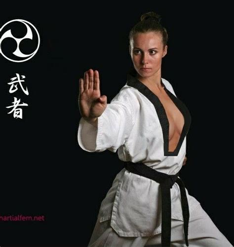 Pin En Sexy Karate Girls In Gis And Other Martial Arts Training Sportswear