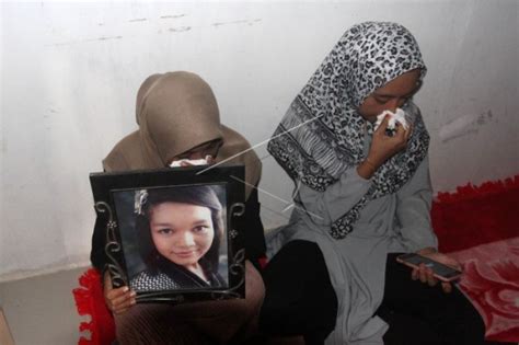 Hampir setiap hari, putri kedua pasangan puji lestari dan bambang subagyo itu bahkan tak alfiani hidayatul solikha baru bergabung menjadi pramugari lion air 6 bulan terakhir. Kenangan masa kecil bersama pramugari Lion Air JT 610 ...