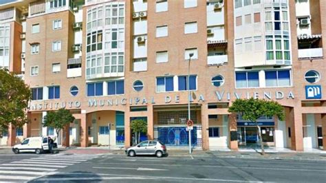 Inquilinos De Viviendas Sociales De Málaga Reclaman La Rehabilitación