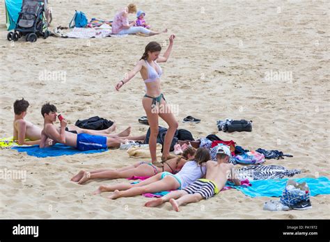 Sunbather On Beach At Bournemouth Hi Res Stock Photography And Images