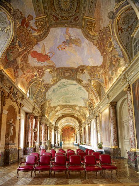 Attend a theatrical or orchestral performance and admire the artworks on the alleged spot where st. LE CAPITOLE | TOULOUSE | Historical sites and monuments