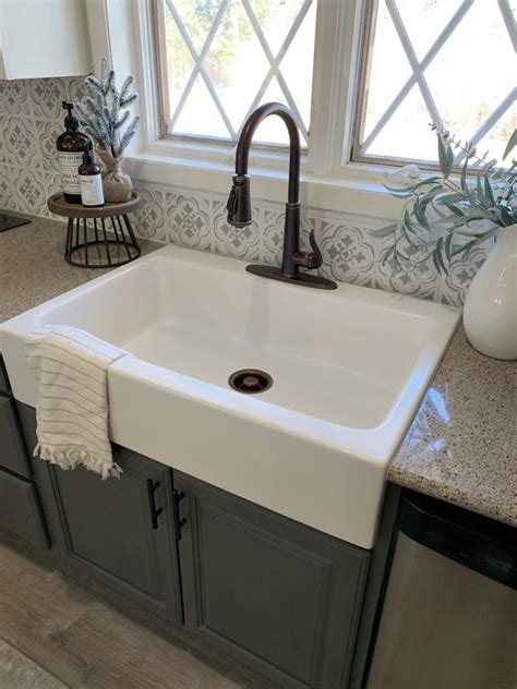 I have called the landlord and i get no help. Best Farmhouse Sinks: Check Out #1 ! Full Reviews [Aug ...