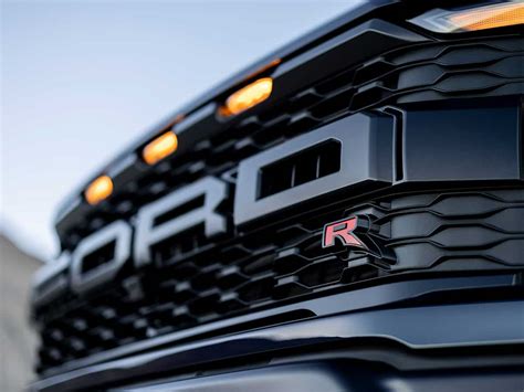2023 ford f-150 raptor r revealed: 700hp v8 to challenge dodge ram trx