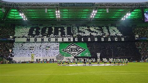 Alle infos zur taktischen aufstellung, torschützen, vorlagen und wechseln. Borussia Mönchengladbach: Fans erinnern mit Choreo an Erfolge