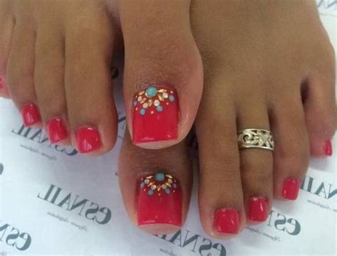 No sólo vas tendrás pies saludables, te sentirás bien al tener diseños los diseños cambian con respecto a las manos, pero los principios son los mismos. Decoracion De Uñas De Pies En Color Rojo - Decoración De Uñas