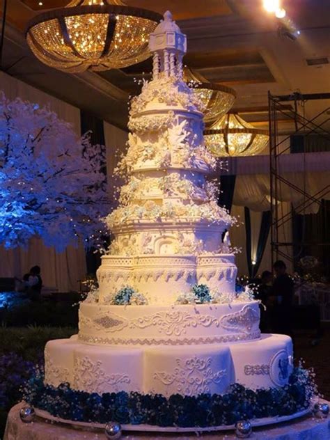 7 tiers wedding cake by lenovelle cake