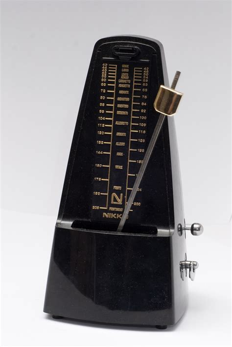 Ultimate Guide On How To Use A Metronome In Your Piano Practice